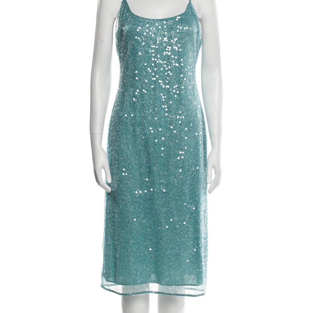 Elegant Blue Sequin Dress - Picture 2 of 2